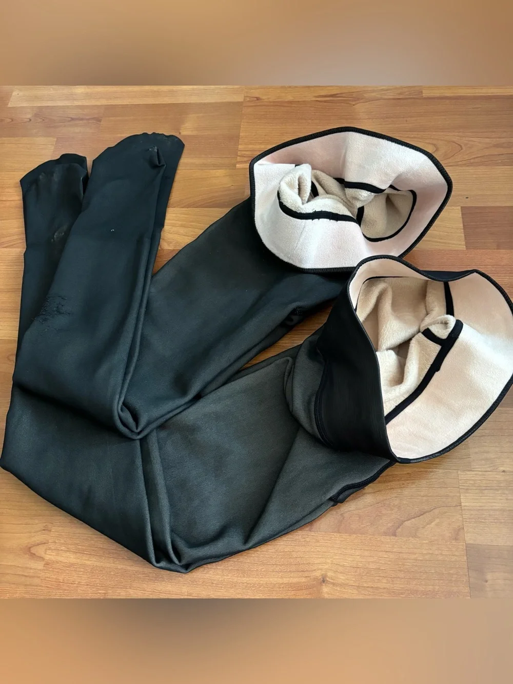 Women’s bundle of 2 thermal tights leggings size medium